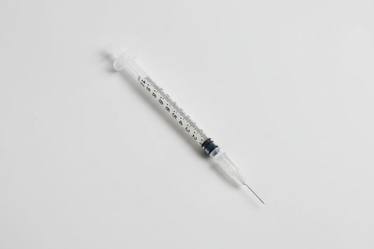 10-pack Sprutor 1 ml + Vit kanyl 31G (0,25 × 12,5 mm) – 3-komponent, sterila
